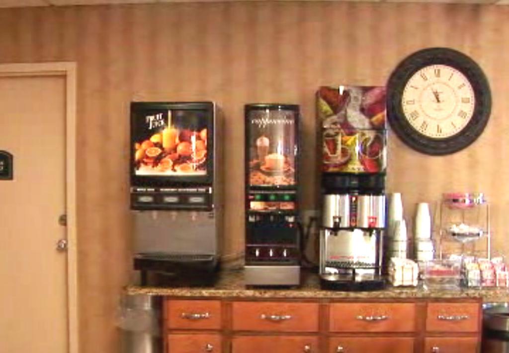 Days Inn By Wyndham Jacksonville Airport מראה חיצוני תמונה