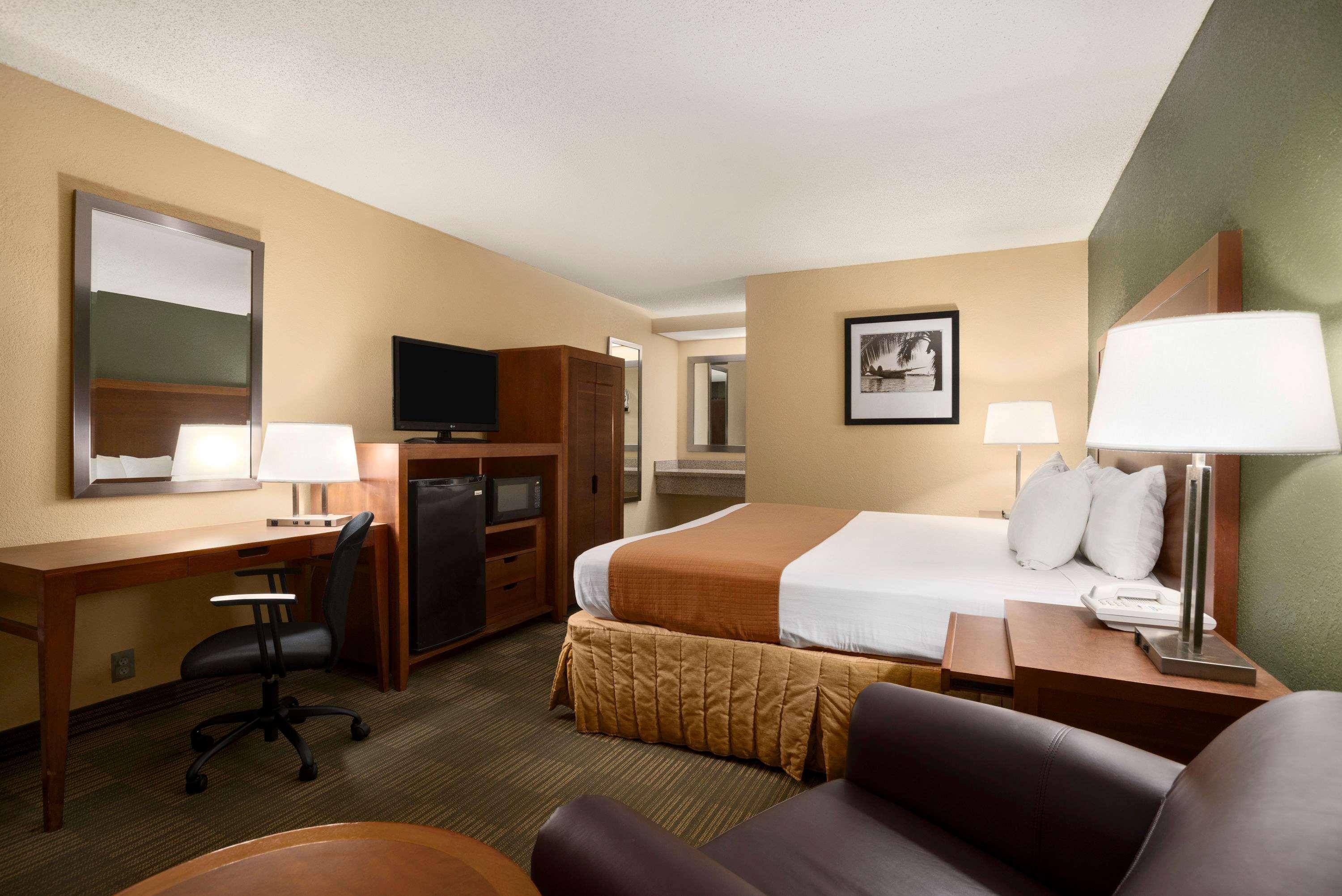 Days Inn By Wyndham Jacksonville Airport מראה חיצוני תמונה