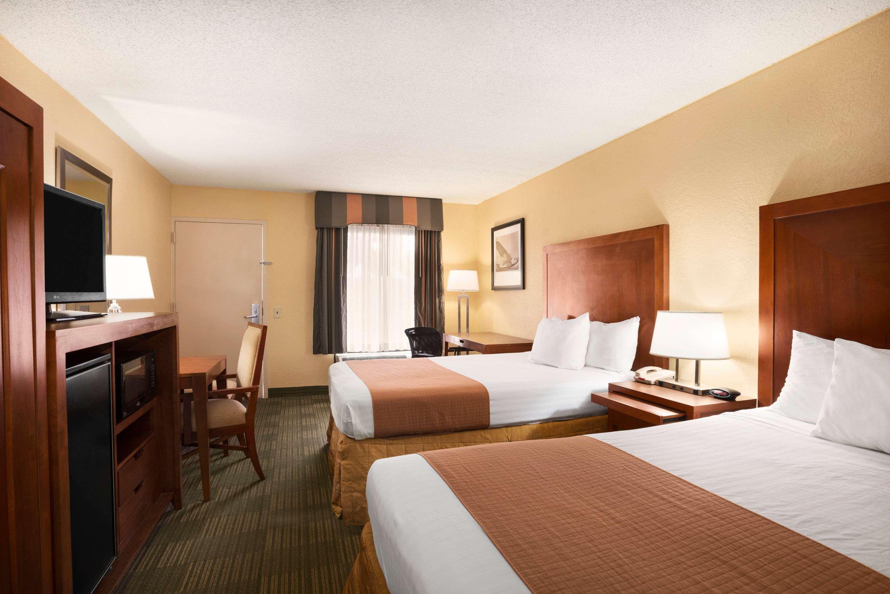 Days Inn By Wyndham Jacksonville Airport מראה חיצוני תמונה