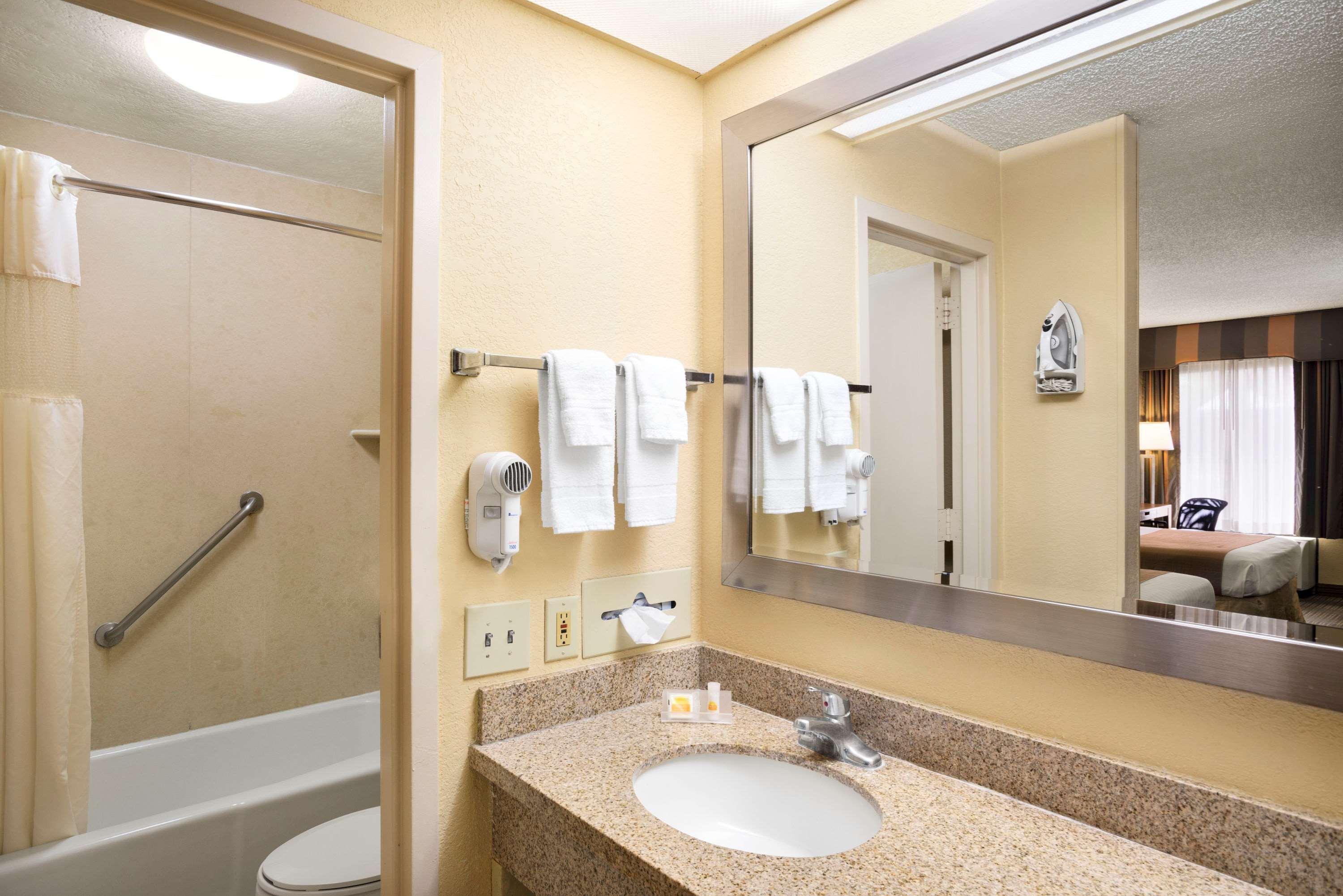 Days Inn By Wyndham Jacksonville Airport מראה חיצוני תמונה