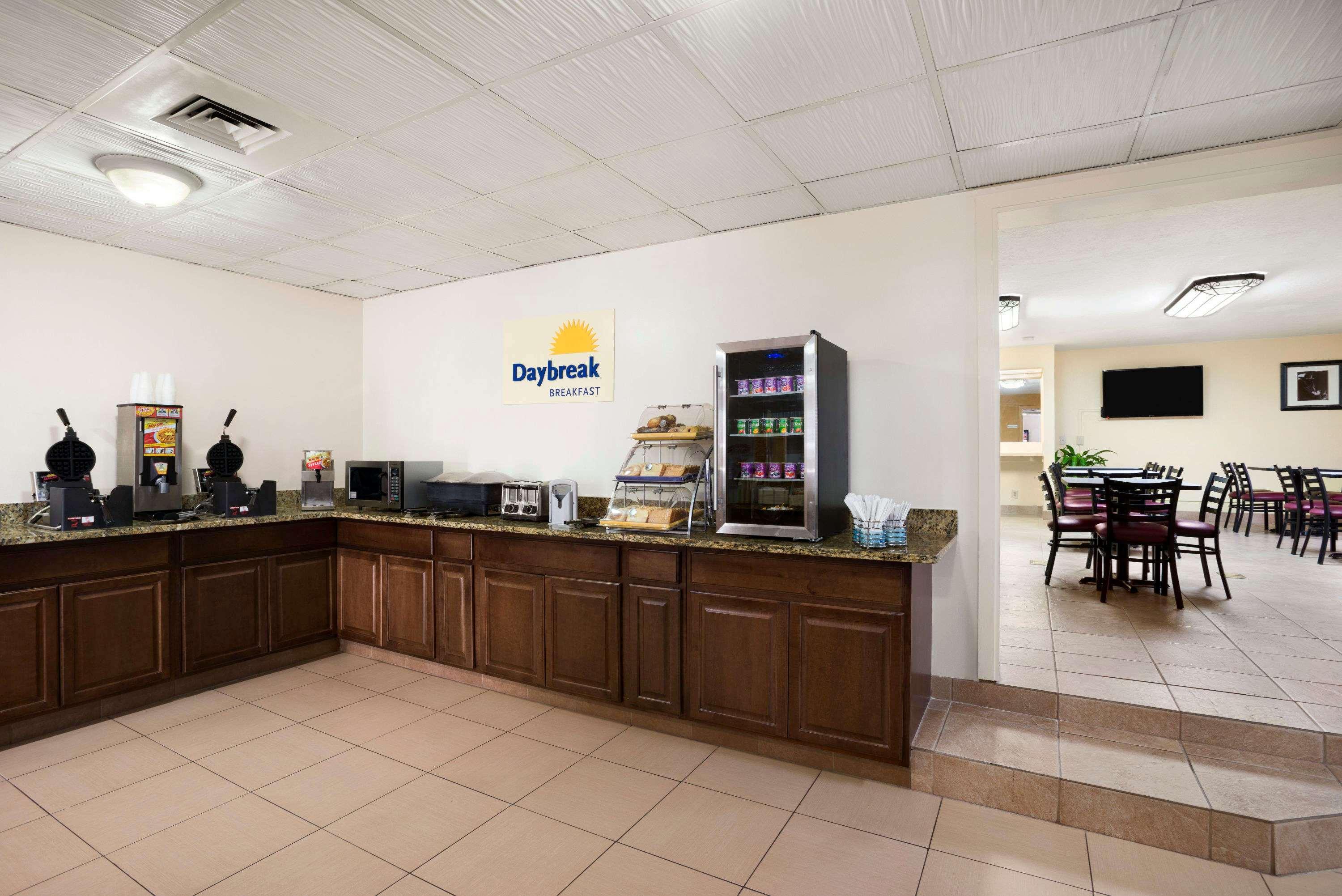 Days Inn By Wyndham Jacksonville Airport מראה חיצוני תמונה