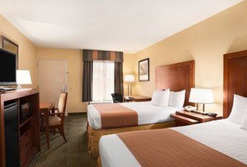 Days Inn By Wyndham Jacksonville Airport מראה חיצוני תמונה