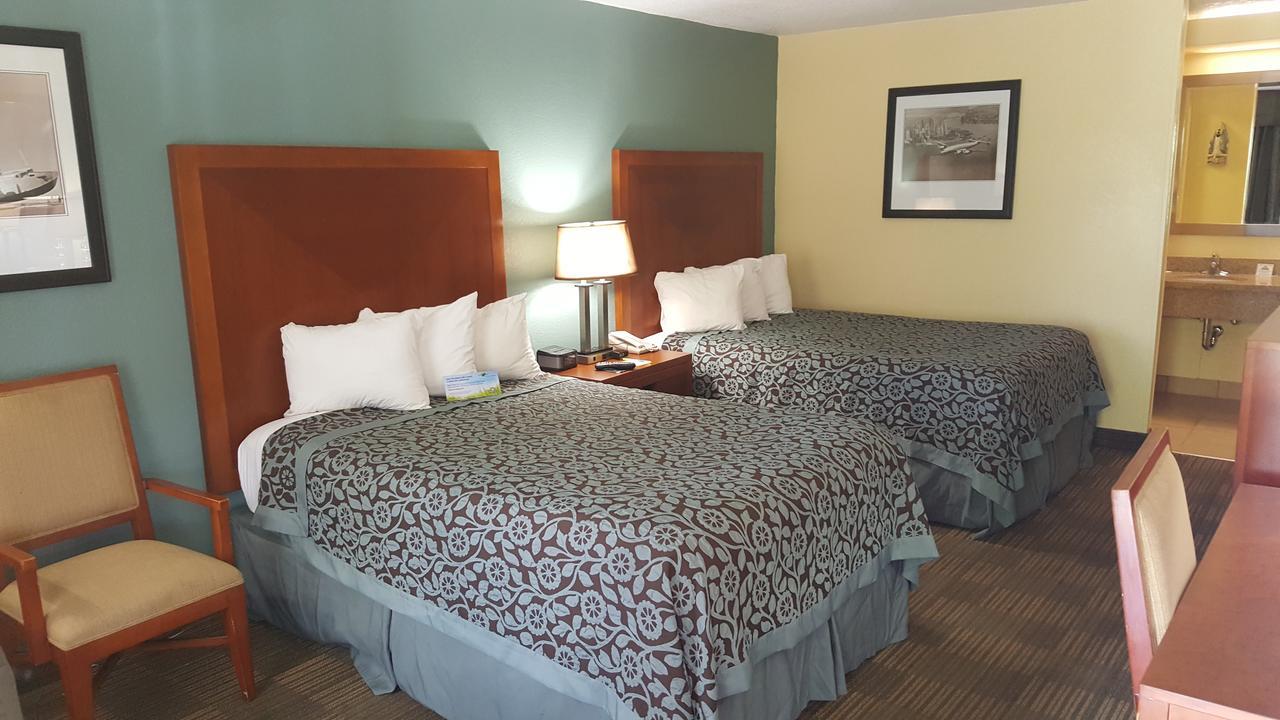 Days Inn By Wyndham Jacksonville Airport מראה חיצוני תמונה