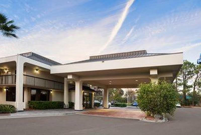 Days Inn By Wyndham Jacksonville Airport מראה חיצוני תמונה